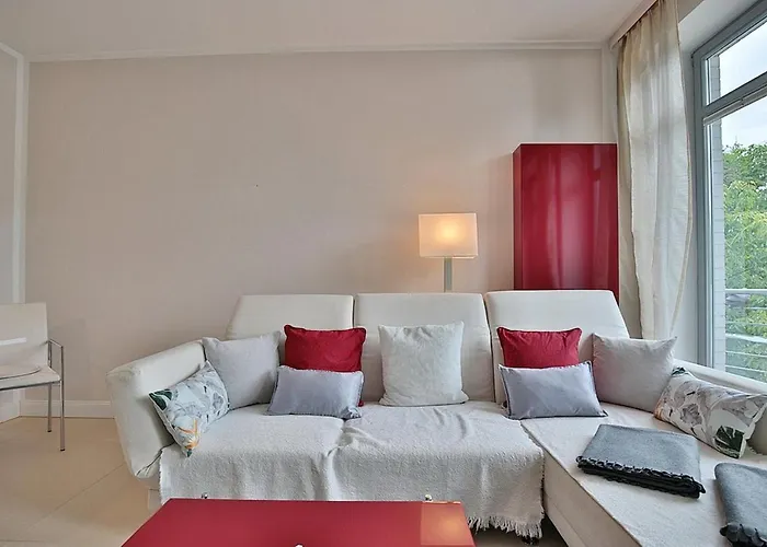 Kurpromenade 6 Kurpromenade 6 4 Timmendorfer Strand