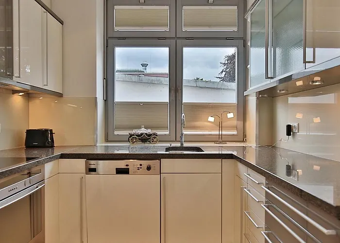 Kurpromenade 6 Kurpromenade 6 4 *